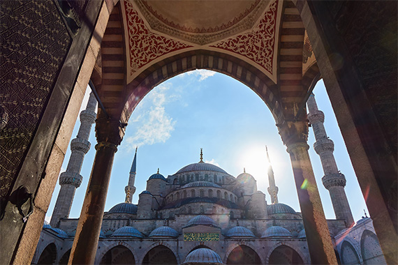 Camiyle Hayat Bulmak Camiye Hayat Vermek